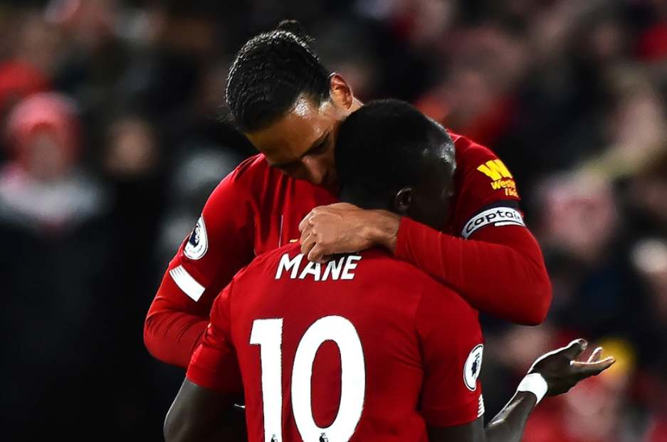 包含英超赛程吃紧，尤文图斯冲刺阶段更衣室发声，气氛紧张，球探报告显示潜力的词条